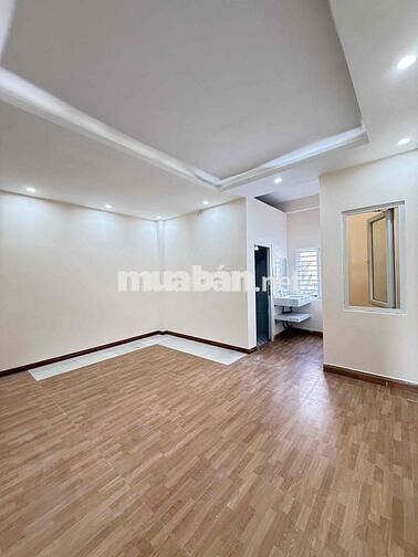 Chính chủ cần bán nhà 3 tầng đường 10m5 Sơn Trà, nhà Dương Văn Nga