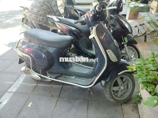 Piaggio Vespa màu Xanh đậm