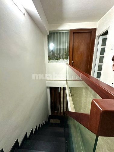 Bán nhà hẻm xe tải 10m đường Trường Chinh, Phường 14, Quận Tân Bình