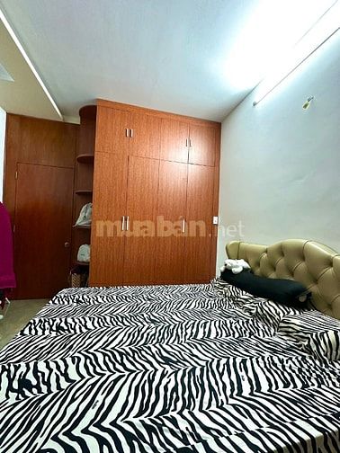 Bán nhà hẻm xe tải 10m đường Trường Chinh, Phường 14, Quận Tân Bình