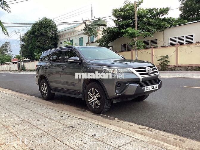 Toyota Fortuner 2017 Xám 150.000km