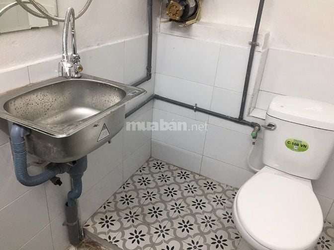Chính chủ bán nhà sổ đỏ 30m2, phố Quang Trung, cách Hồ Hoàn Kiếm 200m