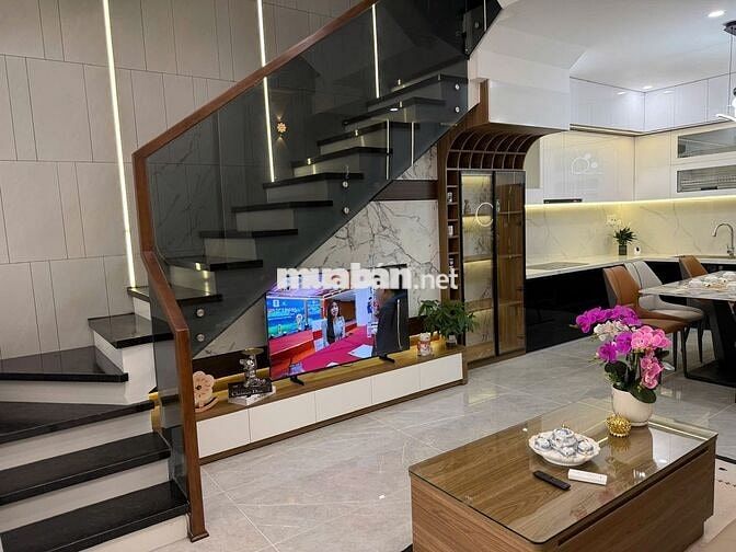 🔴💥SIÊU PHẨM - Nhà 3 tầng 3 mê đường LÊ THIỆT – Full nội thất