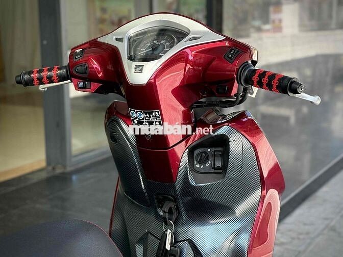 Honda Lead 4Val Premium 2025 Đỏ Pha Lê đời mới