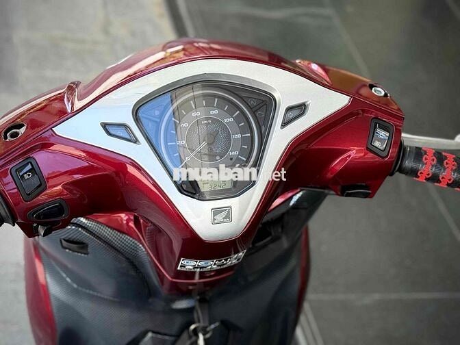 Honda Lead 4Val Premium 2025 Đỏ Pha Lê đời mới