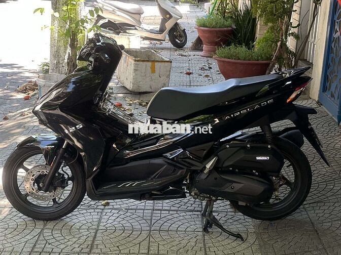 Honda Air Blade 4val 125 Đen bóng