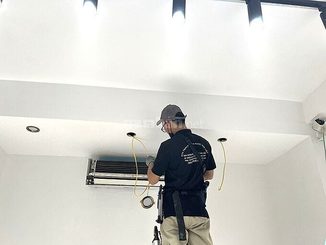 Tuyeernr Thợ Sửa Điện Nước Tại TPHCM