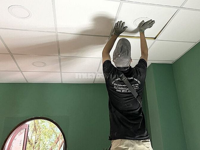 Tuyeernr Thợ Sửa Điện Nước Tại TPHCM