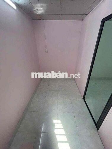 Gởi phí 20tr..Bán nhà đẹp ở ngay, 1 trệt 1 lầu ban công, 2p.ngủ.