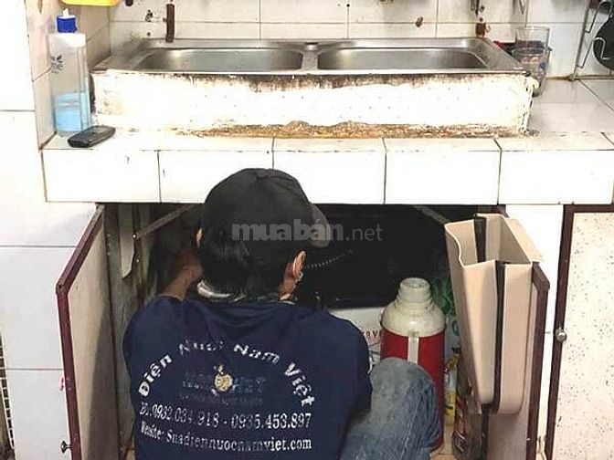 Tuyeernr Thợ Sửa Điện Nước Tại TPHCM
