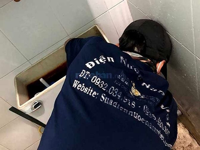Tuyeernr Thợ Sửa Điện Nước Tại TPHCM