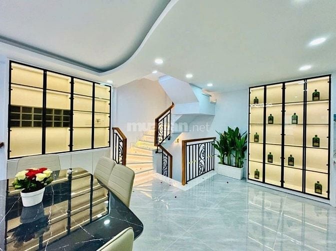 Nhà xinh 42m2 đường Nguyễn Thiện Thuật,Q3.Gần Ngã Sáu Cộng Hoà. Hẻm 6m