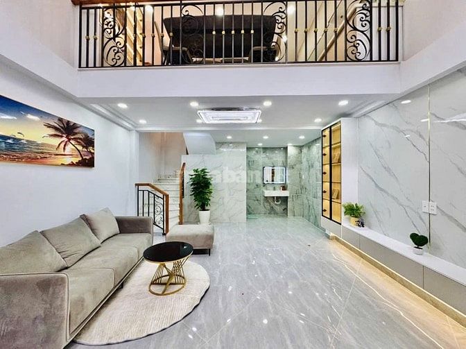 Nhà xinh 42m2 đường Nguyễn Thiện Thuật,Q3.Gần Ngã Sáu Cộng Hoà. Hẻm 6m
