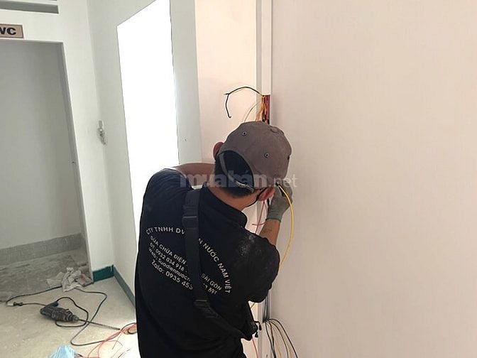 Tuyeernr Thợ Sửa Điện Nước Tại TPHCM