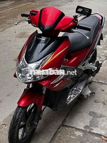 Honda Air Blade màu Đỏ xe đẹp như mới