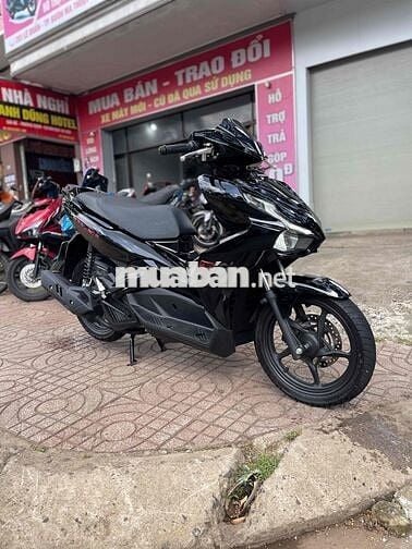 Honda AirBlade 125FI 2022 Đen bóng