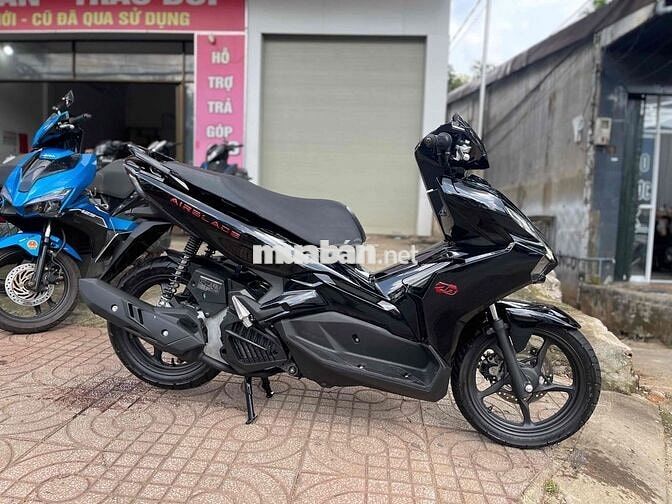 Honda AirBlade 125FI 2022 Đen bóng