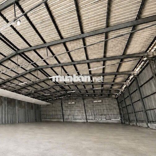Cho thuê kho đường Bùi Văn Ba – 720m2 – sàn mới đẹp – giá 72tr/tháng