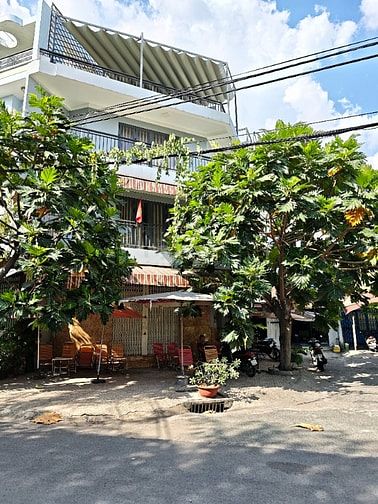Nhà góc 2 MT Bà Hom 5x15 1 trệt 3 lầu vỉa hè cực rộng