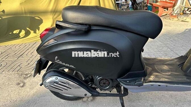 Vespa 50cc 2022 Đen nhám ( hỗ trợ góp )