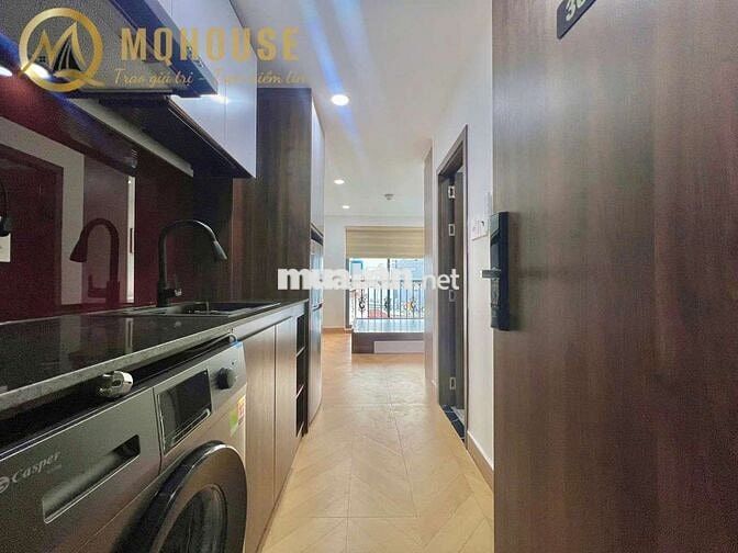 STUDIO CĂN HỘ CỬA SỔ BAN CÔNG THOÁNG MÁT NGAY QUANG TRUNG