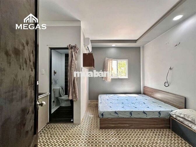 TẠI NGUYỄN CHÍ THANH PHÒNG THẬT GIÁ THẬT KHÔNG CHỐT THÌ BỊ NGKHAC LỤM