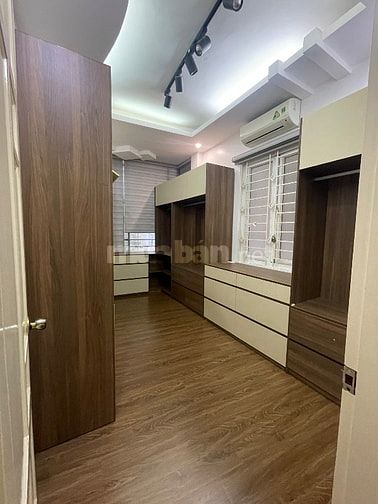Cho thuê nhà Nguyên Căn phố Đào Tấn - Linh lang - Ba đình 