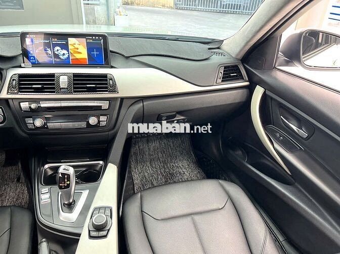 BMW 320i 2013 Trắng