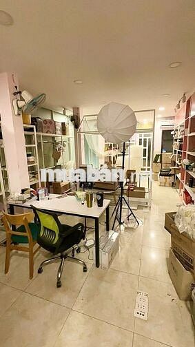 GÓC 2 MẶT TIỀN THÀNH THÁI Q.10 3 LẦU 4PN CÓ CHỖ ĐẬU XE HƠI