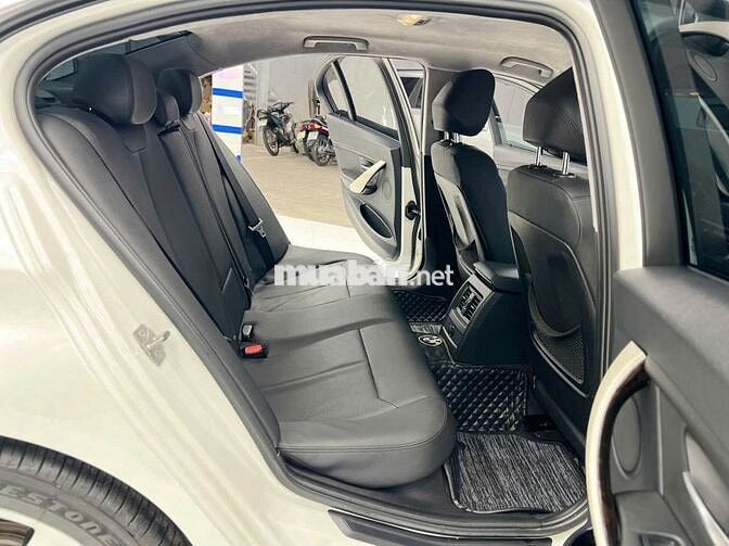 BMW 320i 2013 Trắng