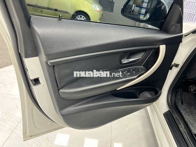 BMW 320i 2013 Trắng