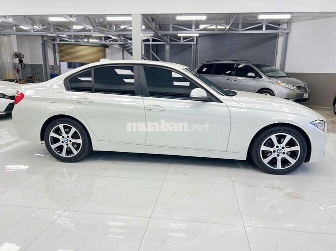 BMW 320i 2013 Trắng
