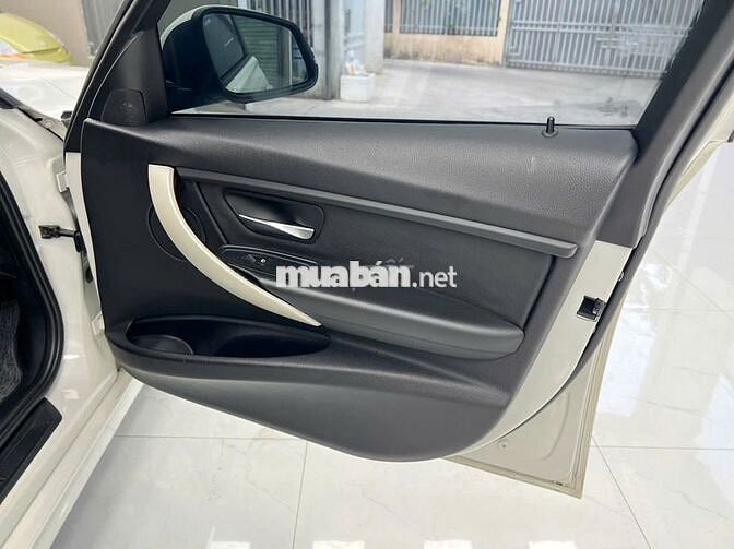 BMW 320i 2013 Trắng