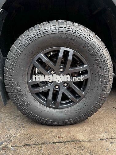Ford Ranger 2019 Raptor 2.0L 4x4 AT - 900000 km