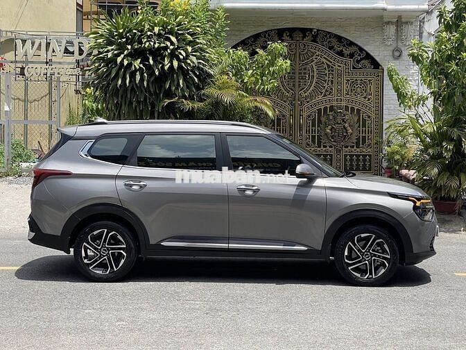 Kia Carens Luxury 2025 Siêu Đẹp Nilon Chưa Bóc