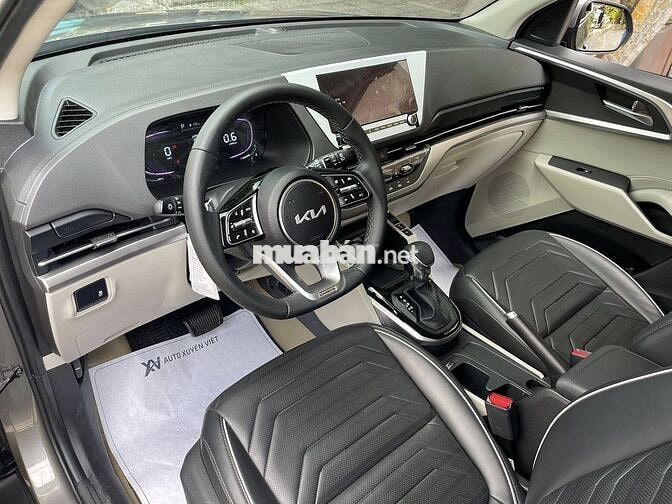 Kia Carens Luxury 2025 Siêu Đẹp Nilon Chưa Bóc
