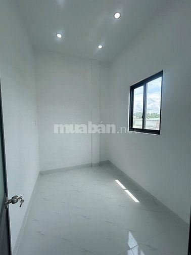 CHÍNH CHỦ GỬI NHÀ MỚI XÂY 5XX TRIỆU - 1 TRỆT 1 LẦU 2PN