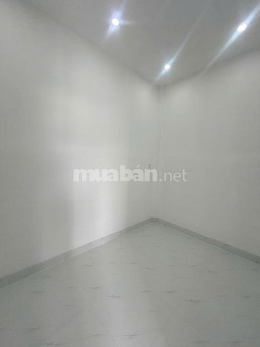 CHÍNH CHỦ GỬI NHÀ MỚI XÂY 5XX TRIỆU - 1 TRỆT 1 LẦU 2PN