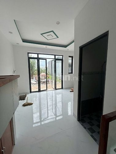 CHÍNH CHỦ GỬI NHÀ MỚI XÂY 5XX TRIỆU - 1 TRỆT 1 LẦU 2PN