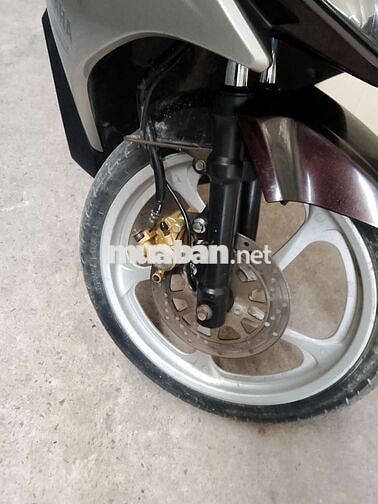 Yamaha Nouvo LX màu Nâu