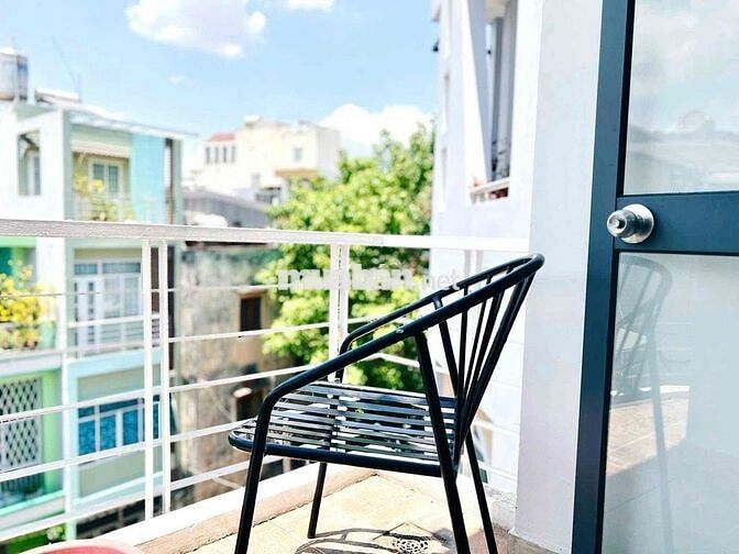 CHO THUÊ CHDV FULL NỘI THẤT 2 PHÒNG NGỦ RỘNG 65m2  NGAY TRUNG TÂM