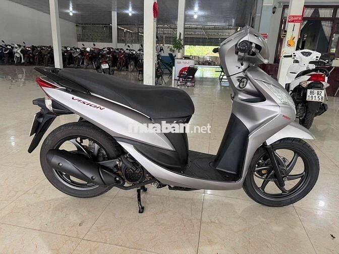 Honda Vision 2014 màu Bạc