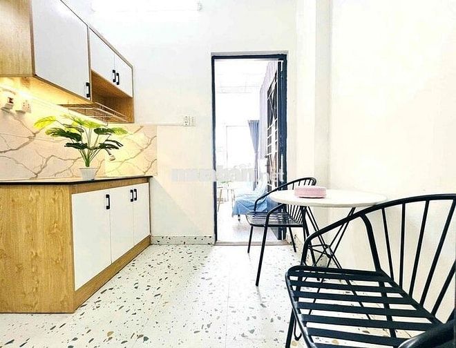 CHO THUÊ CHDV FULL NỘI THẤT 2 PHÒNG NGỦ RỘNG 65m2  NGAY TRUNG TÂM