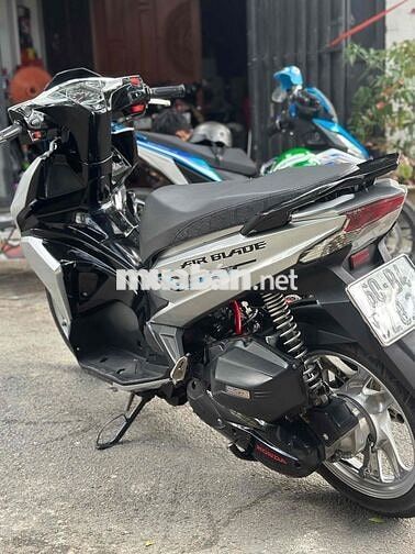 Honda Air Blade Bạc