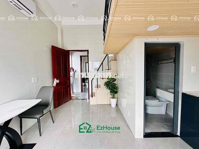 duplex ban công - gác cao 2M - Ngay đại học Văn Hiến