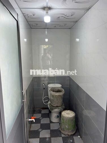 Kho xưởng bãi 400 m² kho xây dựng 300 m² có hệ thống báo cháy
