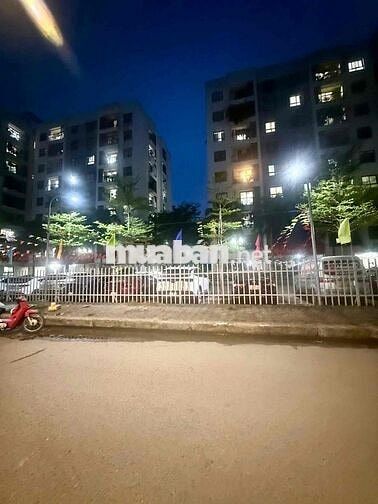 ĐẤT PHÂN LÔ QUÂN ĐỘI SÁT QL32 , GA METRO NHỔN , OTO TRÁNH +vỉa hè