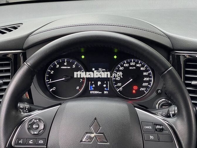 Mitsubishi Outlander 2.0 CVT 2019 Cực Ngon Bổ Rẻ