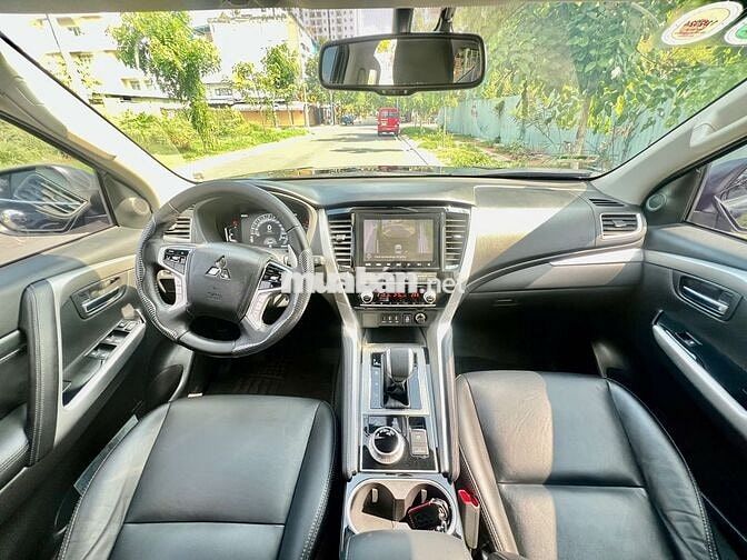 Mitsubishi Pajero Sport 2023 Đen