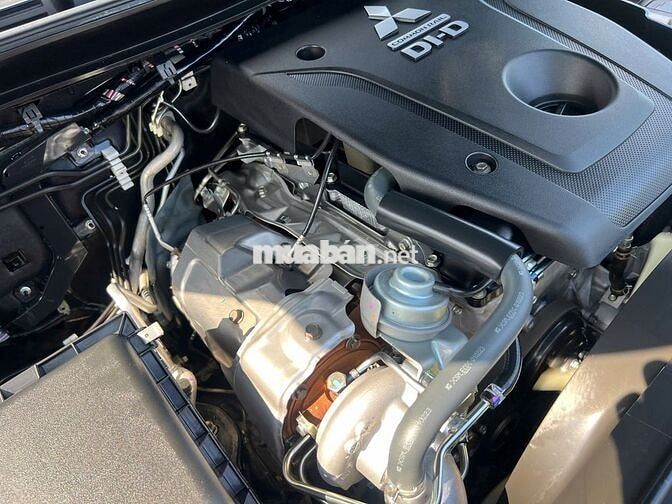 Mitsubishi Pajero Sport 2023 Đen